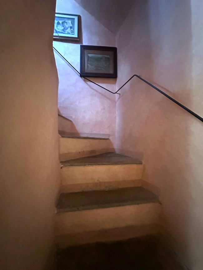 Rustico in vendita a Castelvecchio di Rocca Barbena