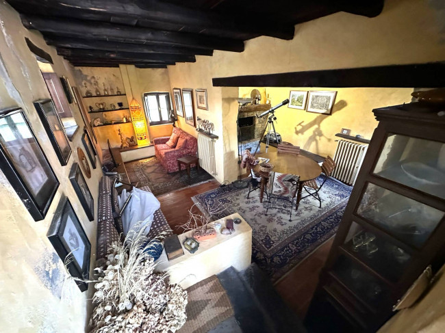 Rustico in vendita a Castelvecchio di Rocca Barbena