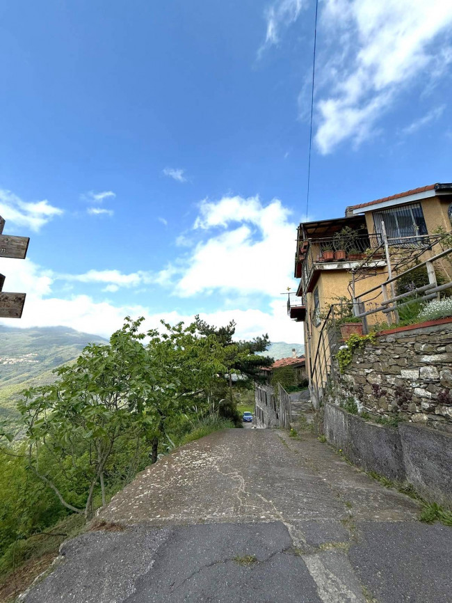 Rustico in vendita a Borghetto d'Arroscia