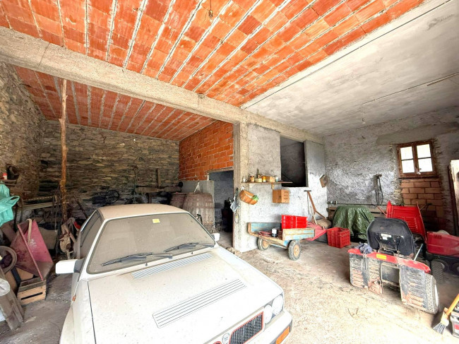 Rustico in vendita a Borghetto d'Arroscia