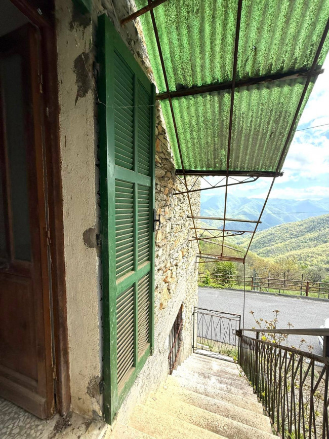 Rustico in vendita a Borghetto d'Arroscia