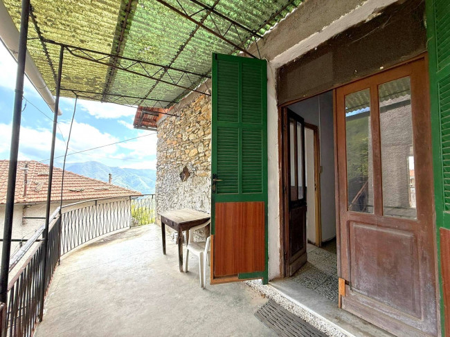 Rustico in vendita a Borghetto d'Arroscia