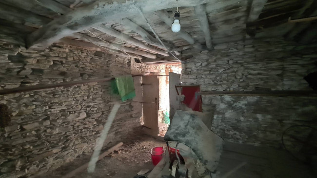 Rustico in vendita a Casanova Lerrone