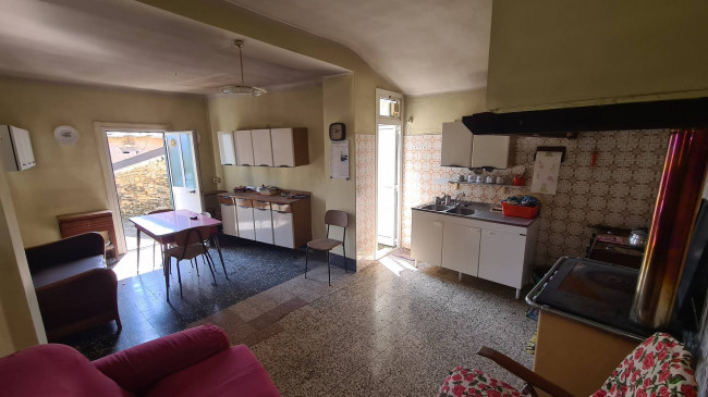 Rustico in vendita a Casanova Lerrone