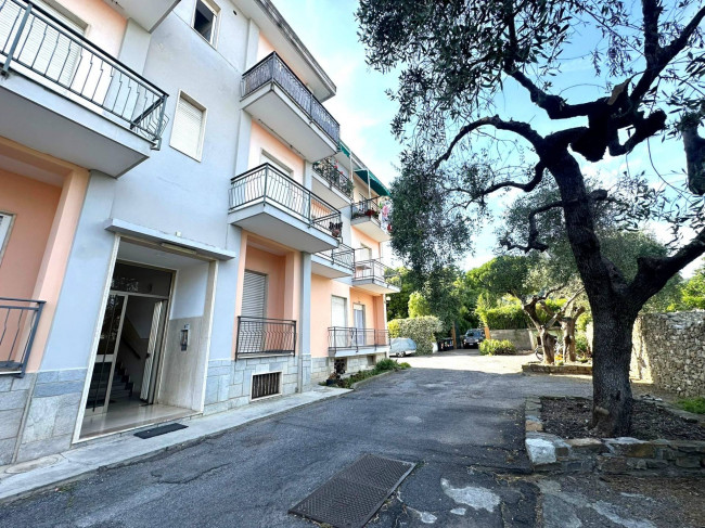 Appartamento in Vendita a Diano Marina