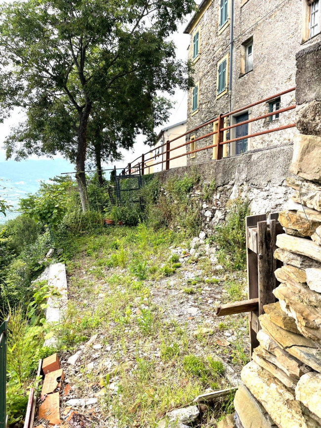 Rustico in vendita a Borghetto d'Arroscia