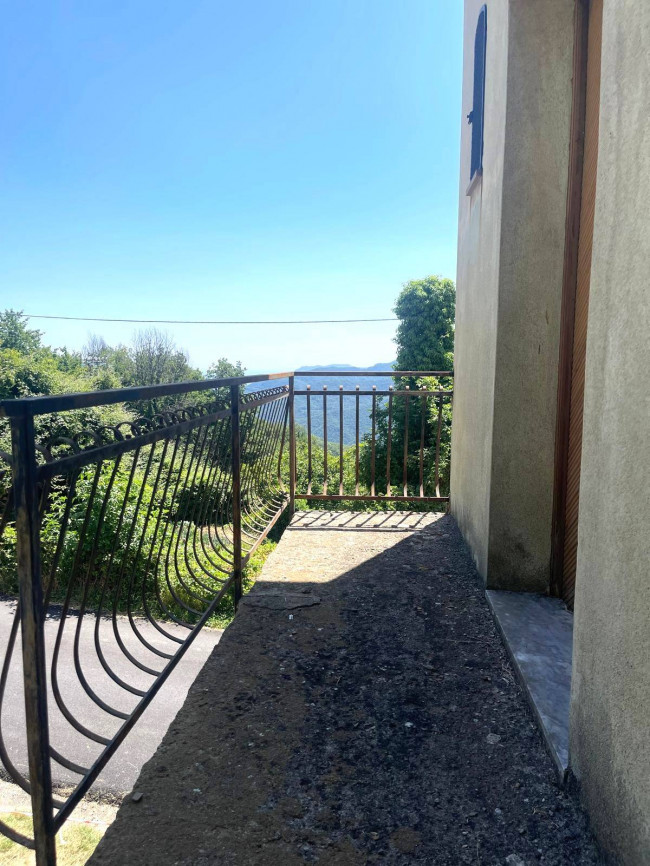 Casa singola in vendita a Pieve di Teco