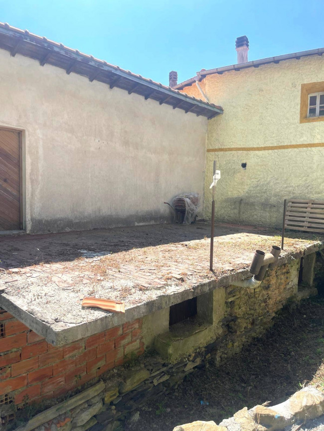 Casa singola in vendita a Pieve di Teco