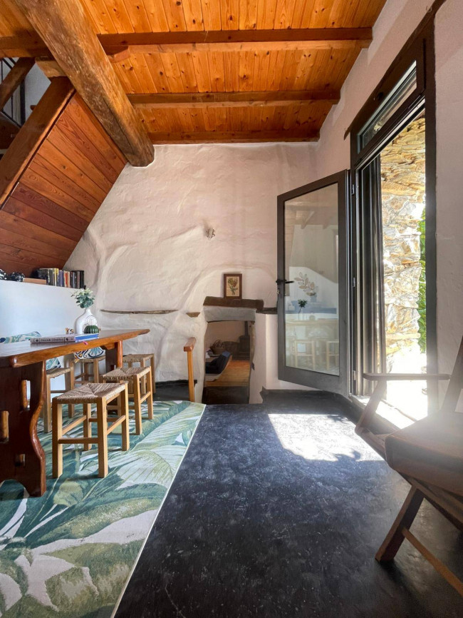  zu verkauf in Borghetto d'Arroscia