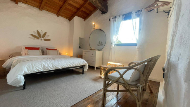  zu verkauf in Borghetto d'Arroscia