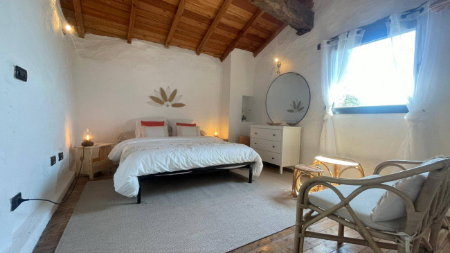  zu verkauf in Borghetto d'Arroscia