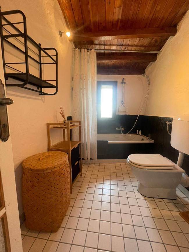  zu verkauf in Borghetto d'Arroscia