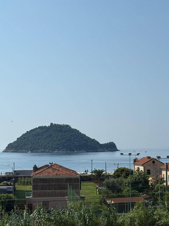Appartamento in affitto a Albenga