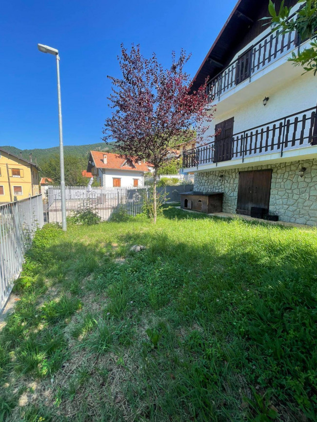 Villa in vendita a Pornassio
