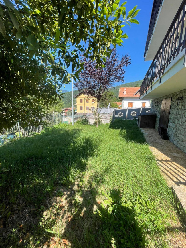 Villa in vendita a Pornassio