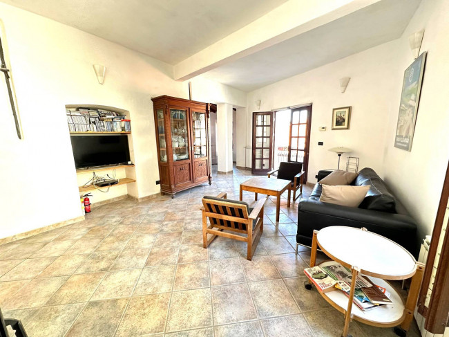  zu verkauf in Castelvecchio di Rocca Barbena