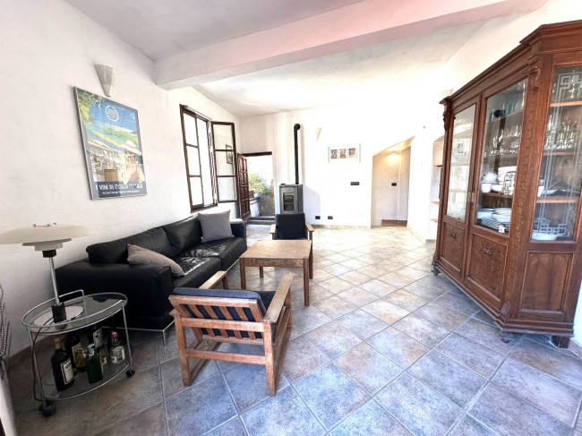  zu verkauf in Castelvecchio di Rocca Barbena