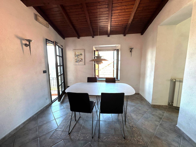  zu verkauf in Castelvecchio di Rocca Barbena