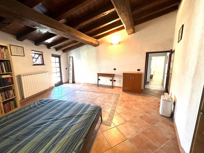  zu verkauf in Castelvecchio di Rocca Barbena