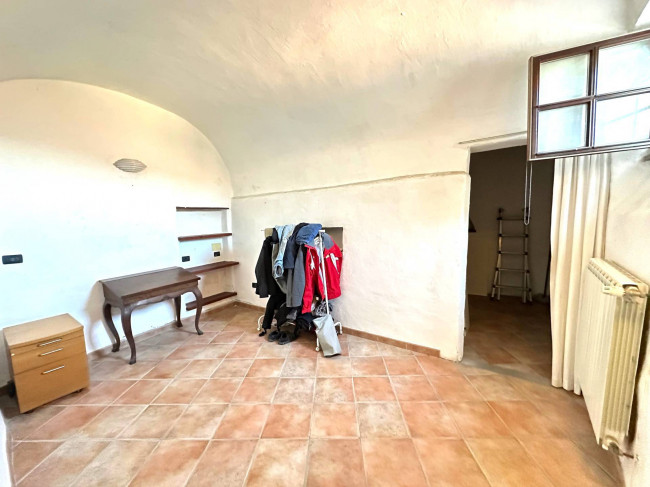  zu verkauf in Castelvecchio di Rocca Barbena