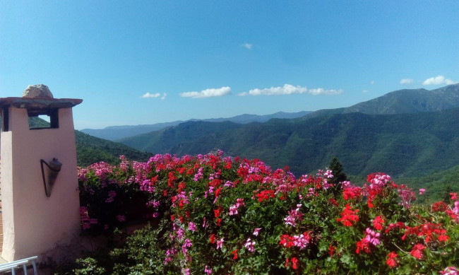  zu verkauf in Castelvecchio di Rocca Barbena