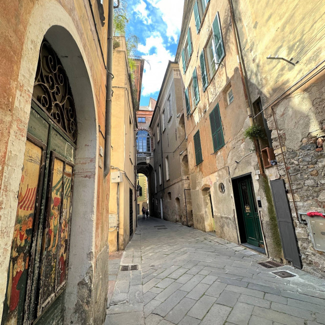 Appartamento in vendita a Albenga