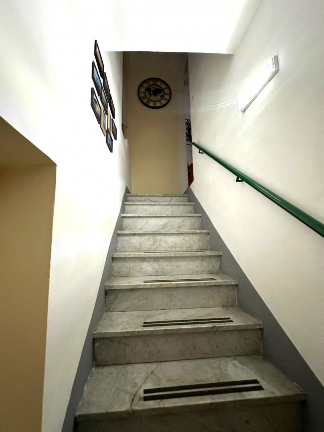 Attività commerciale in vendita a Albenga