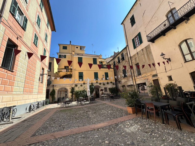 Appartamento in vendita a Albenga