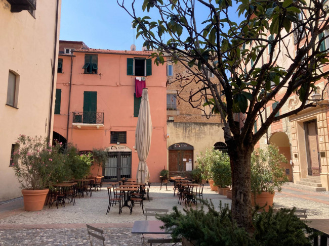  zu verkauf in Albenga