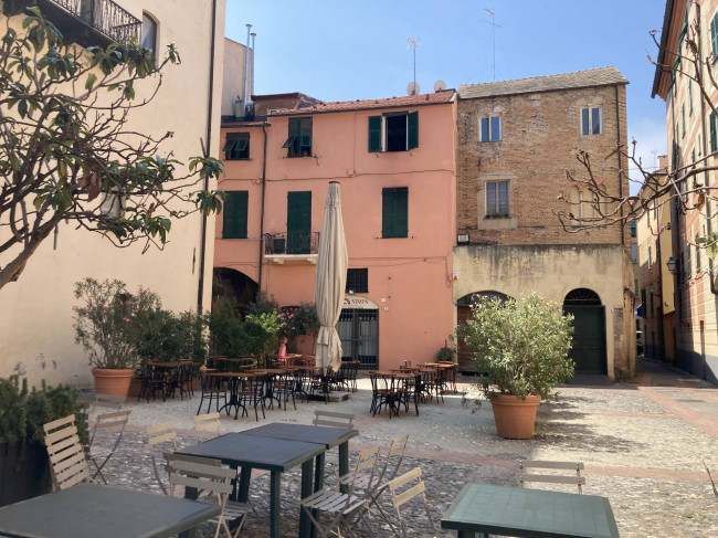  zu verkauf in Albenga