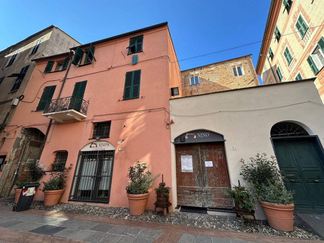  zu verkauf in Albenga