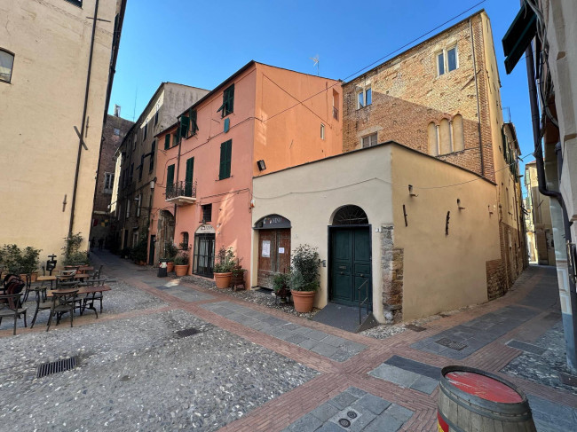  zu verkauf in Albenga