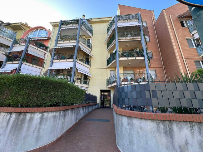 Appartamento in vendita a Albenga
