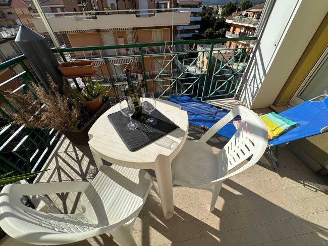 Appartamento in vendita a Albenga