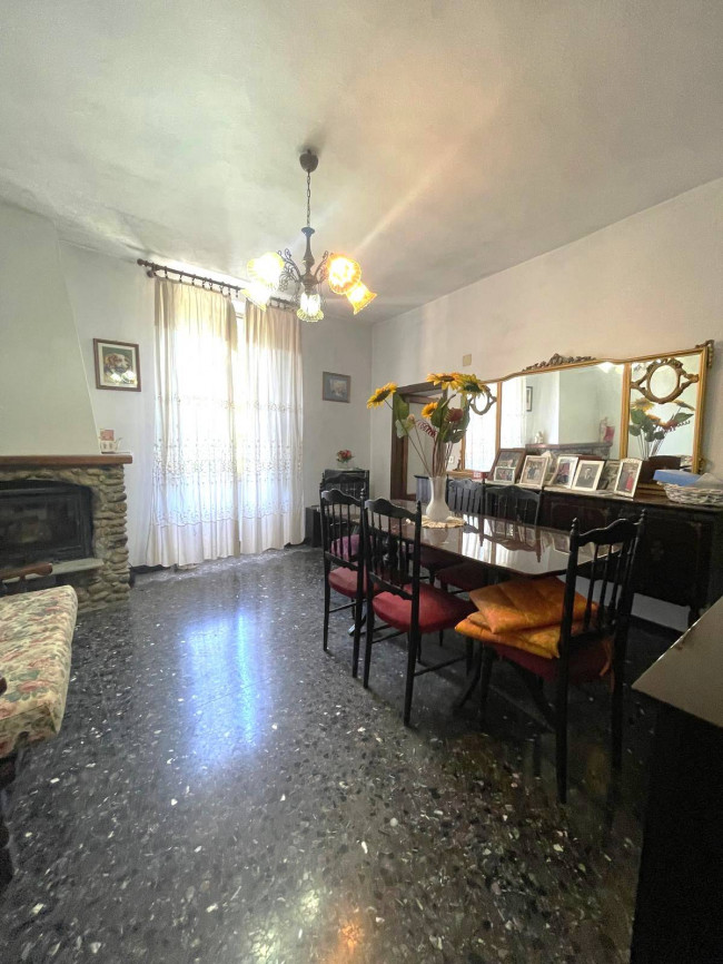 Rustico in vendita a Pieve di Teco