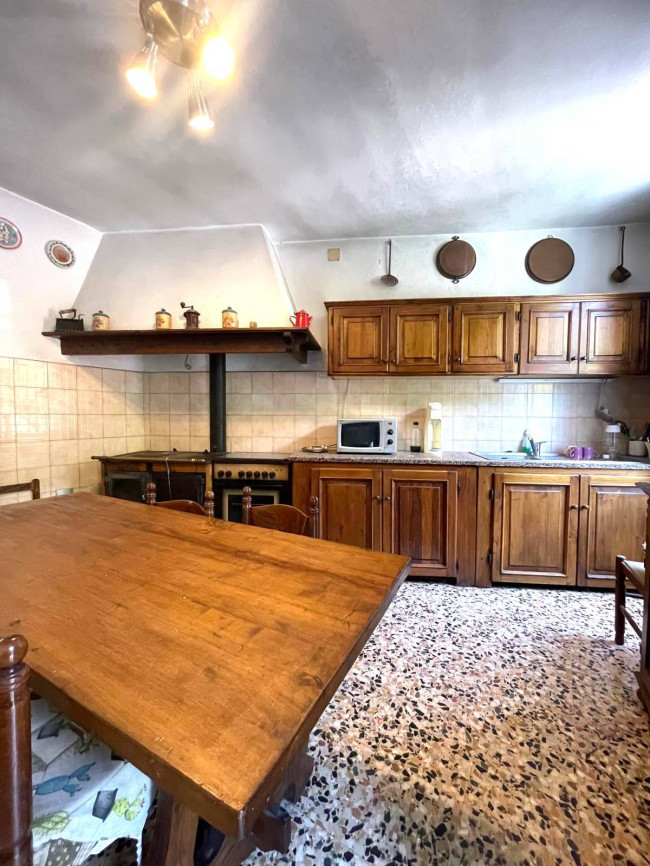 Rustico in vendita a Pieve di Teco