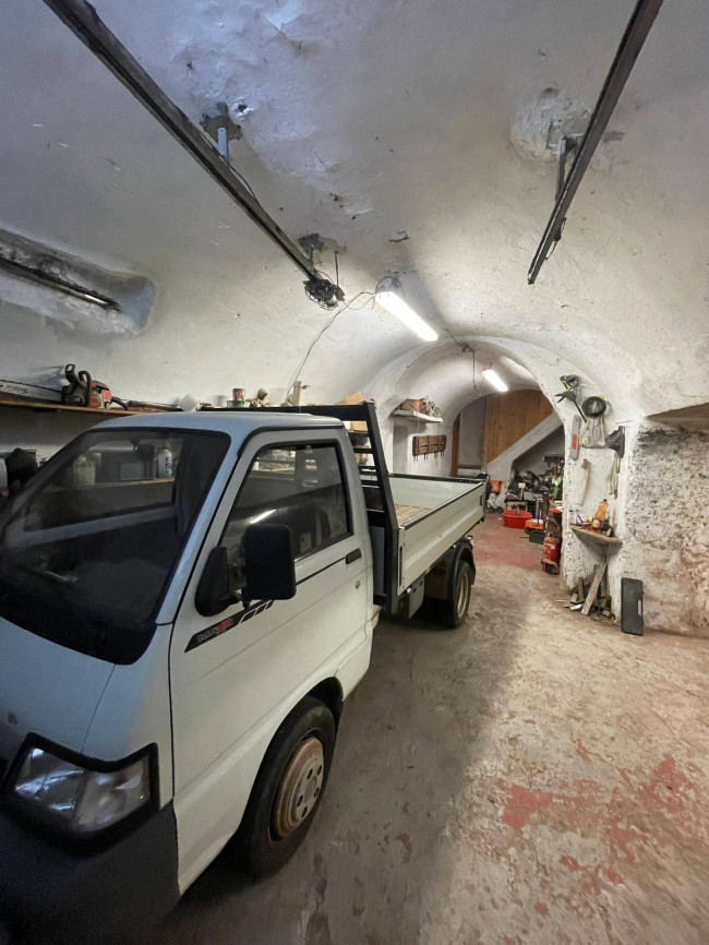 Rustico in vendita a Pieve di Teco