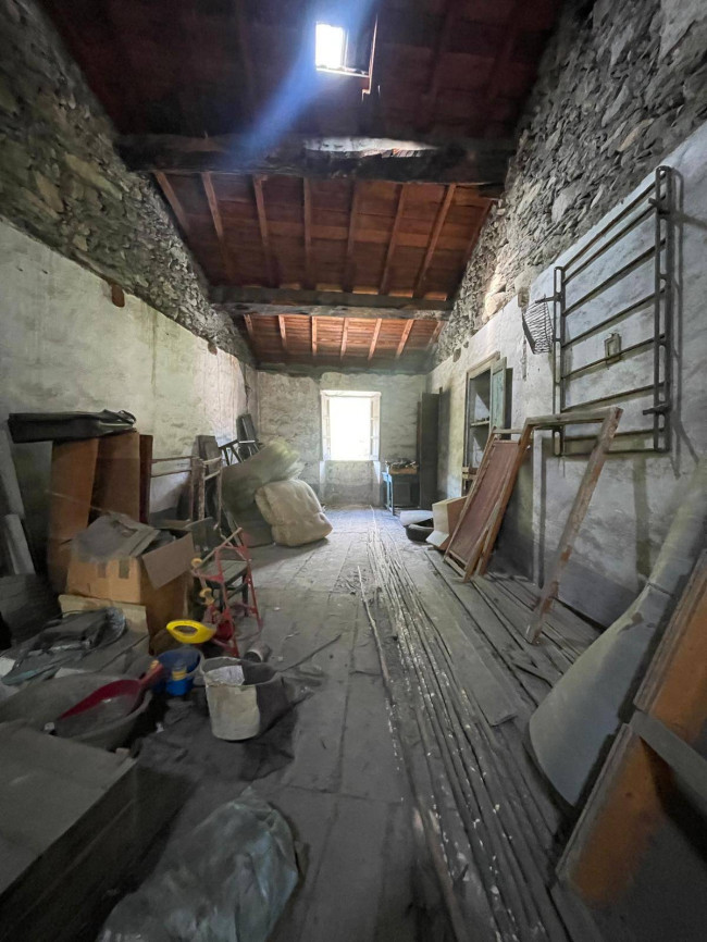 Rustico in vendita a Pieve di Teco