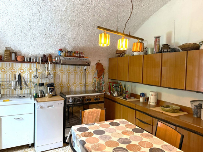 Rustico in vendita a Rezzo