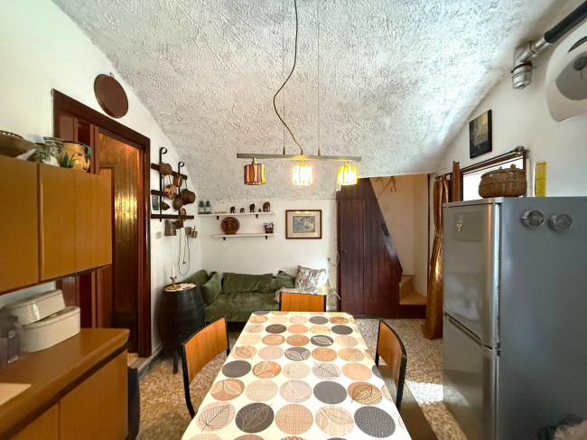 Rustico in vendita a Rezzo