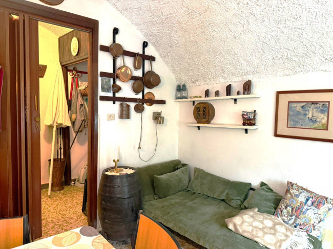 Rustico in vendita a Rezzo