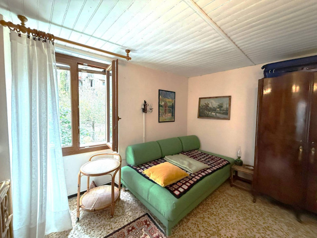 Rustico in vendita a Rezzo