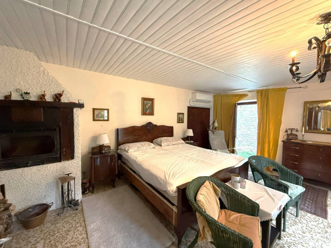 Rustico in vendita a Rezzo