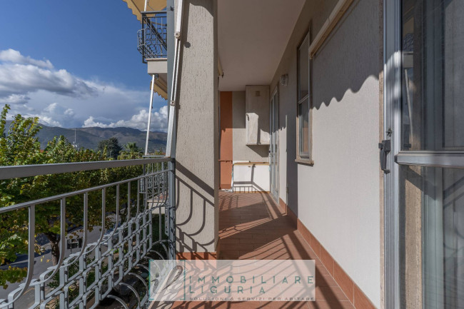 Appartamento in vendita a Albenga