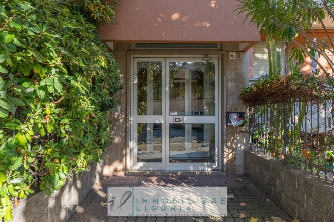 Appartamento in vendita a Albenga