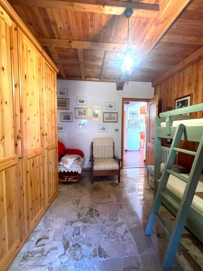  à vente à Pieve di Teco