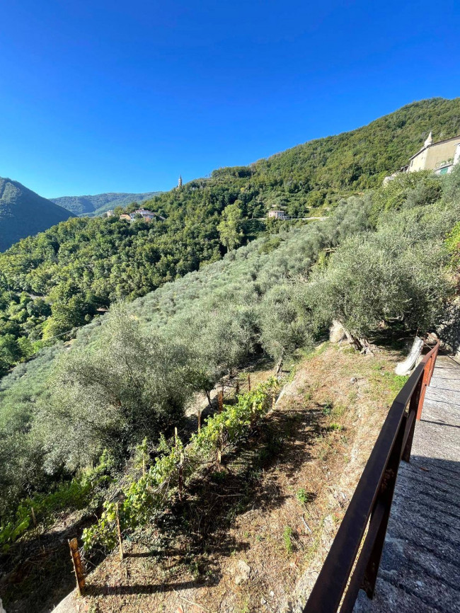 Rustico in vendita a Pieve di Teco