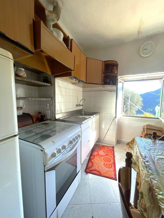 Rustico in vendita a Pieve di Teco