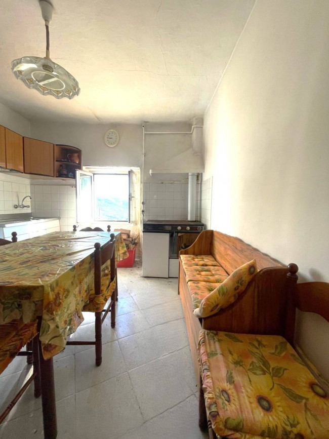 Rustico in vendita a Pieve di Teco