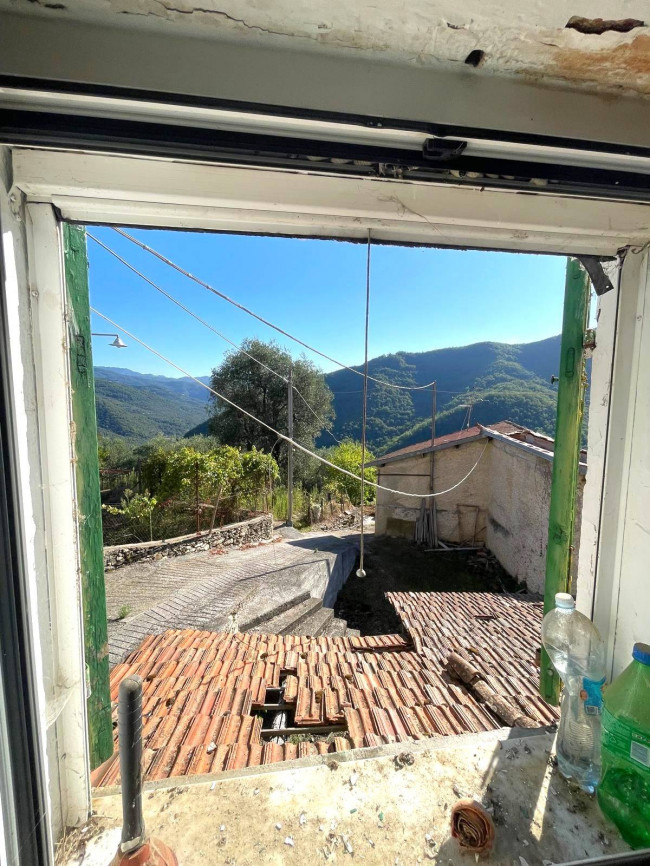 Rustico in vendita a Pieve di Teco